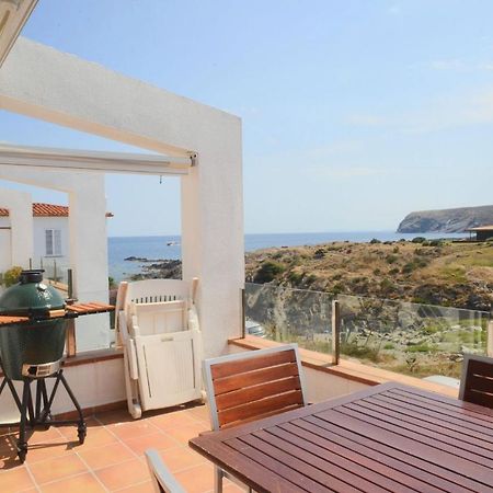 Beachfront Duplex With Terrace And Sea Views - Cadaqués Esterno foto
