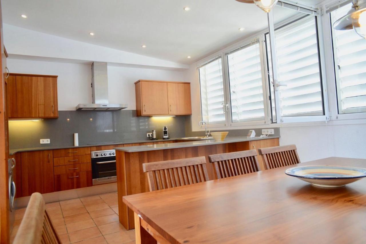 Beachfront Duplex With Terrace And Sea Views - Cadaqués Esterno foto