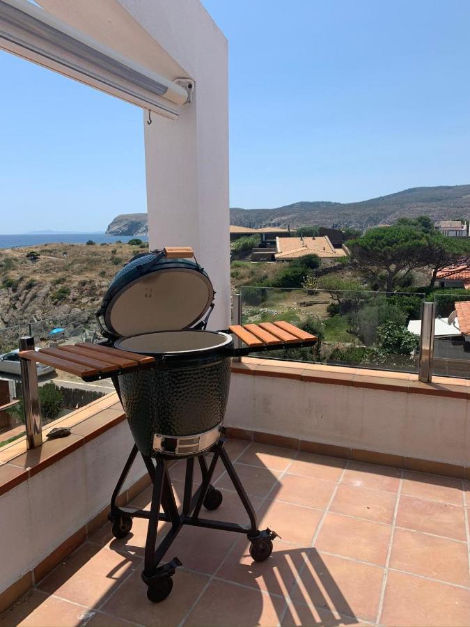 Beachfront Duplex With Terrace And Sea Views - Cadaqués Esterno foto