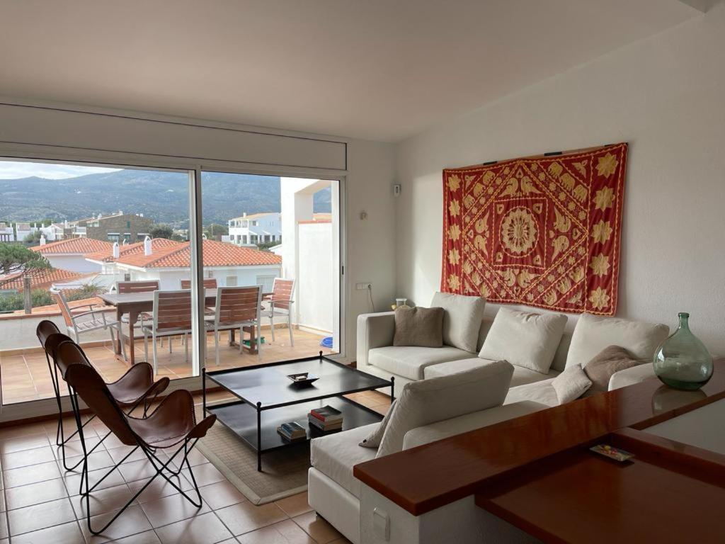 Beachfront Duplex With Terrace And Sea Views - Cadaqués Esterno foto